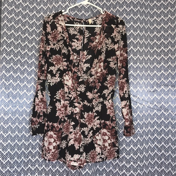 πHPπFree People Floral Romper πΈ - Picture 2 of 9
